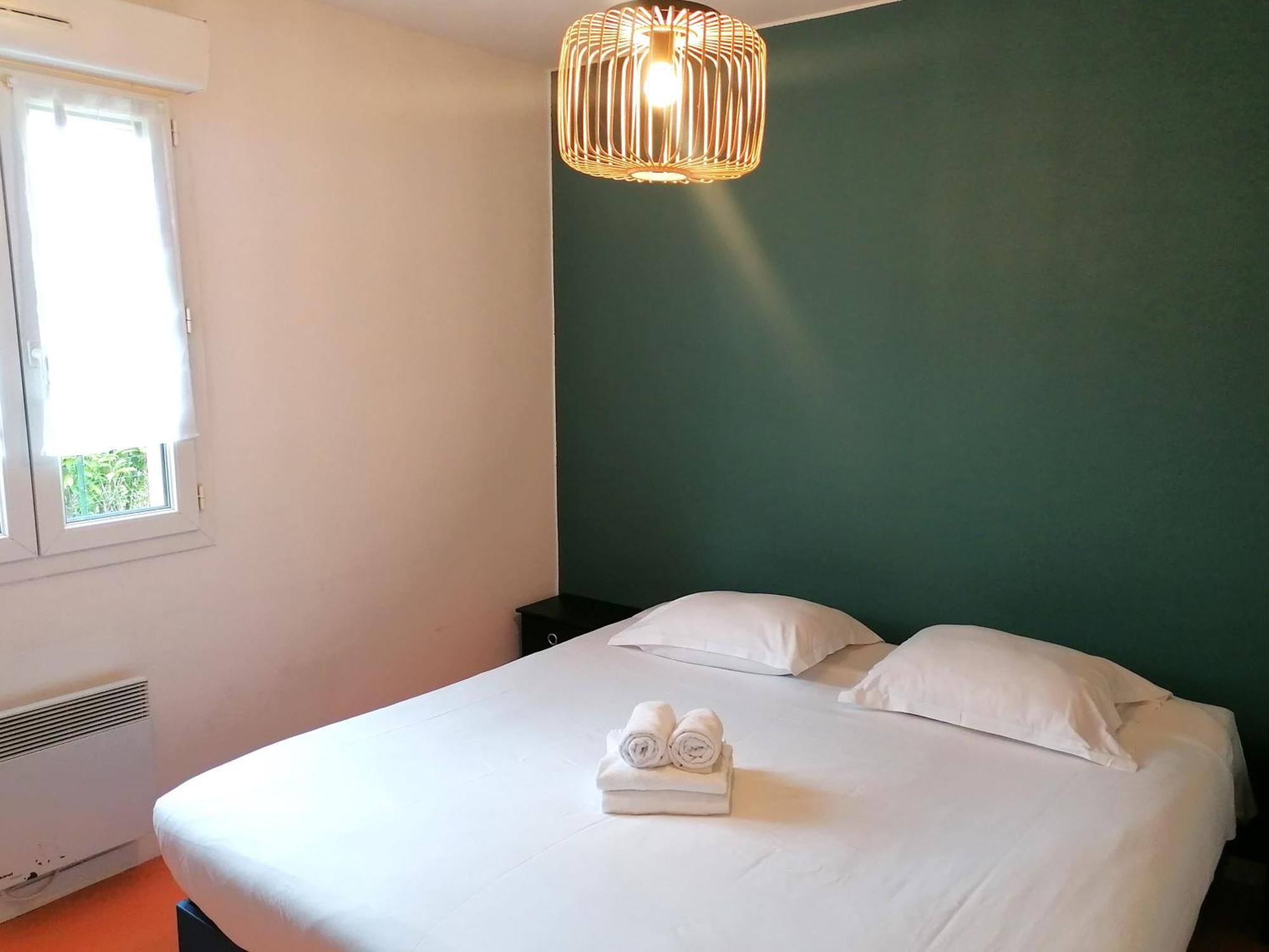 Hotel Platanes - Kb Hotel Group Etauliers Ngoại thất bức ảnh