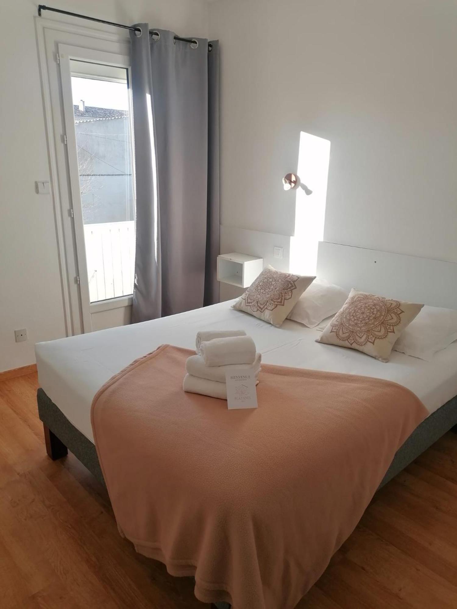 Hotel Platanes - Kb Hotel Group Etauliers Ngoại thất bức ảnh